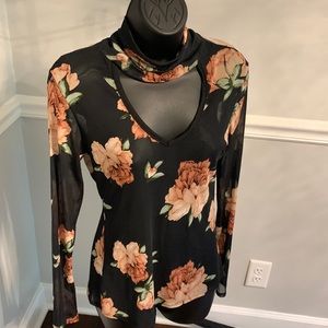 Myth Black Rose Print Net Top OS